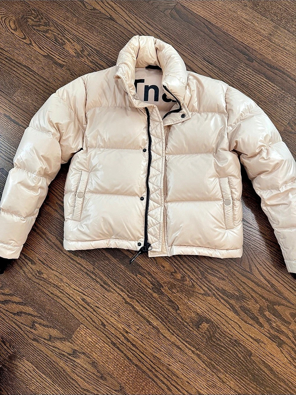 Tna The Super Puff Shorty Puffer Jacket in Blush